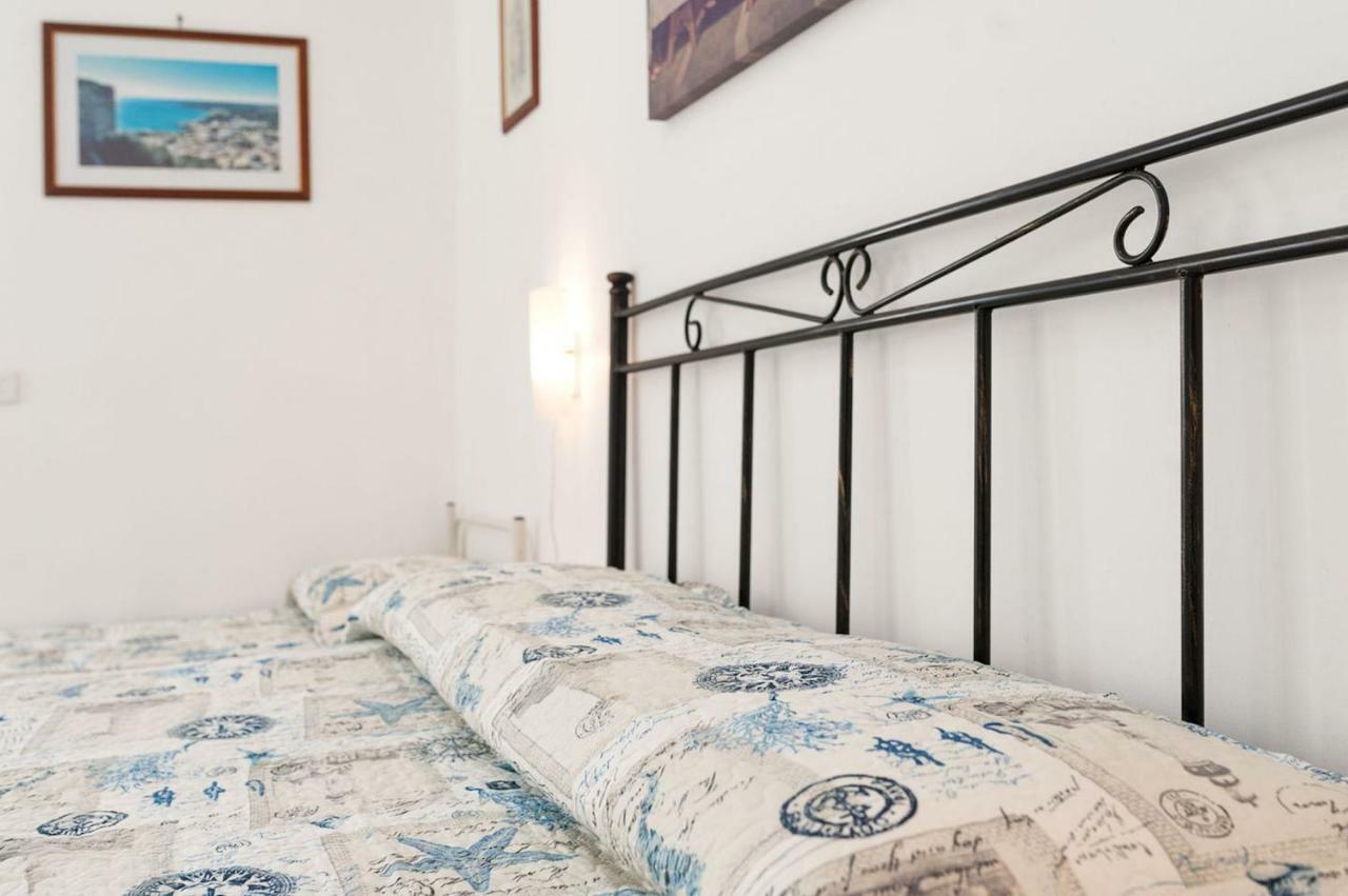 Bed and Breakfast Enea à Castro  Extérieur photo