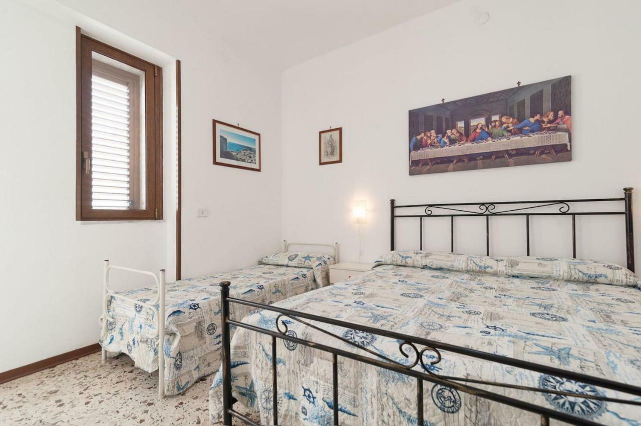 Bed and Breakfast Enea à Castro  Extérieur photo